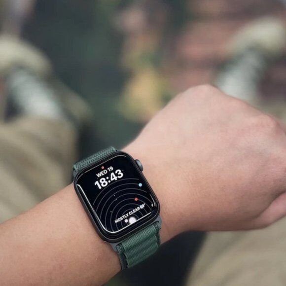 NEW GREEN Loop Adjustable Strap for Apple Watch - Picture 5 of 7
